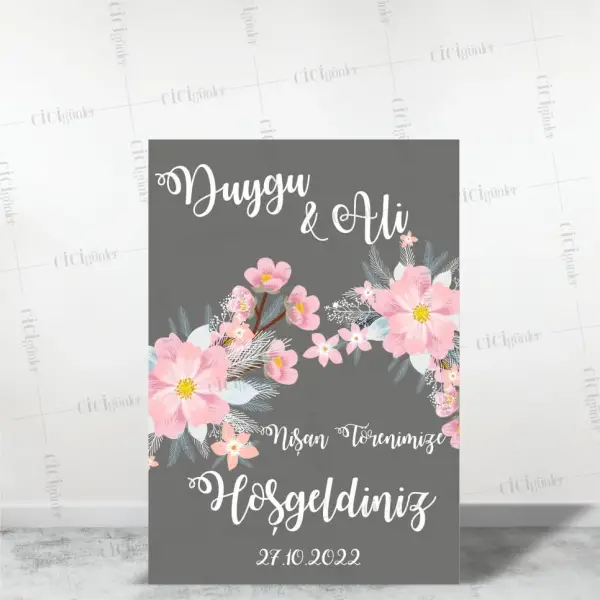 Söz Nişan Düğün Panosu Ayaklı Pembe Çiçek Konsept Gri Zeminli