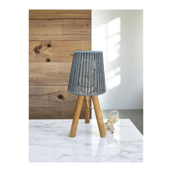Üç Ayak Mini Ahşap Abajur (Bebe Mavi Makrome İp Başlık)