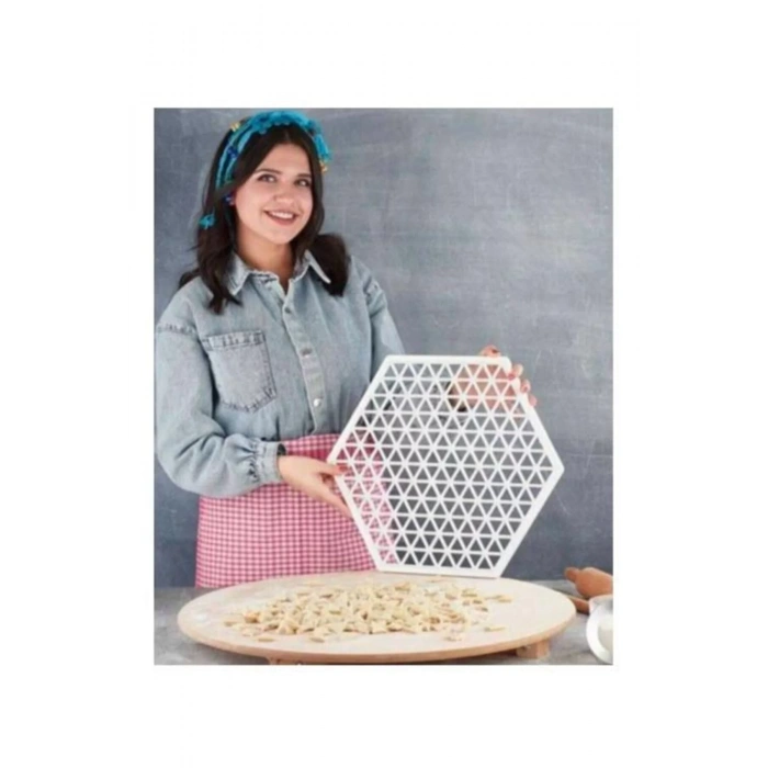 Pratik Altıgen Ve Üçgen Mantı Kalıbı Hamur Kesme Aparatı Xl 40 cm 2li Set