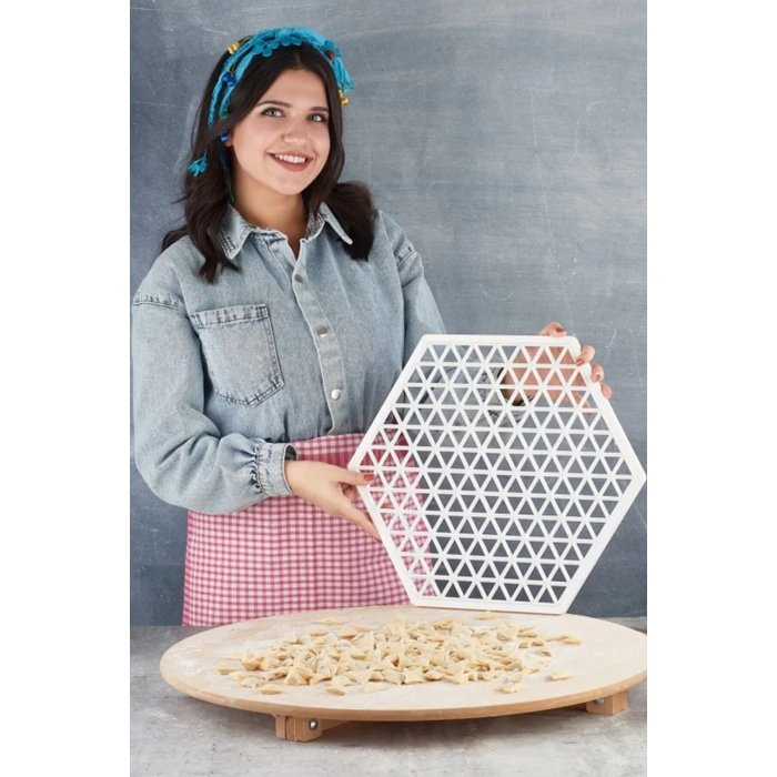 Pratik Mantı Kalıbı Üçgen Xl 40 Cm