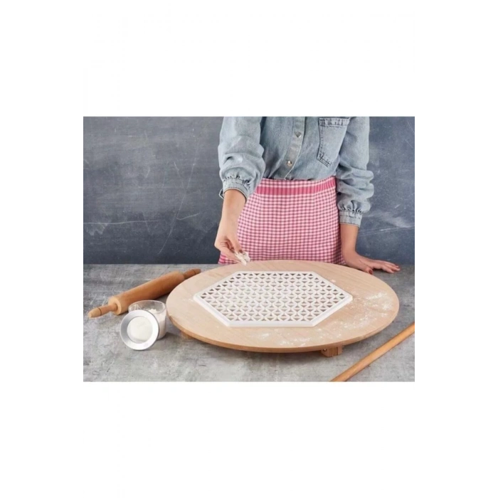 Pratik Üçgen Mantı Kalıbı 40cm