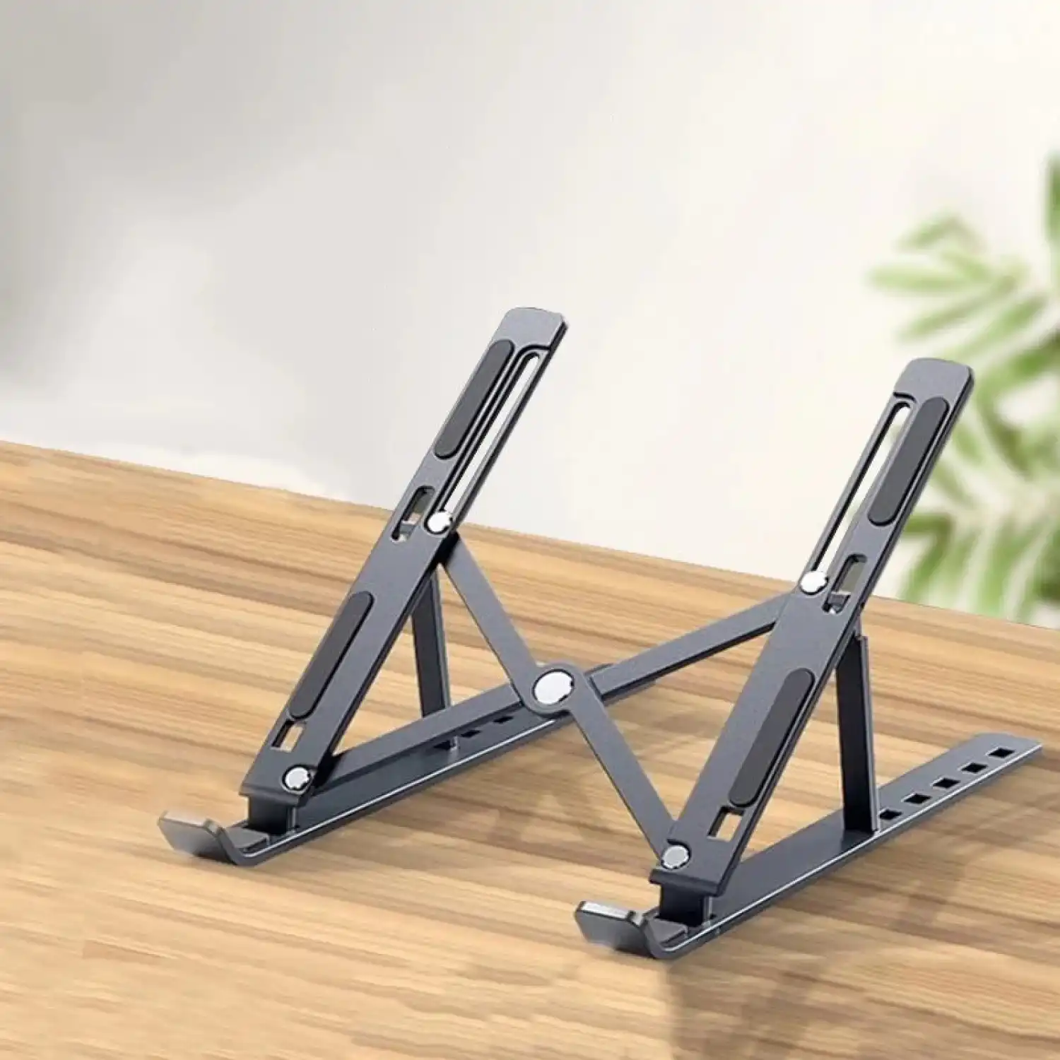 Ayarlanabilir Tablet ve 13 Laptop Standı (sert plastik)