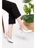 Gondol Kadın Hakiki Deri Orta Boy Topuk Stiletto vdt.230 Beyaz