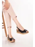 Gondol Hakiki Deri Platform Taban Sandalet pkr.1802 Siyah
