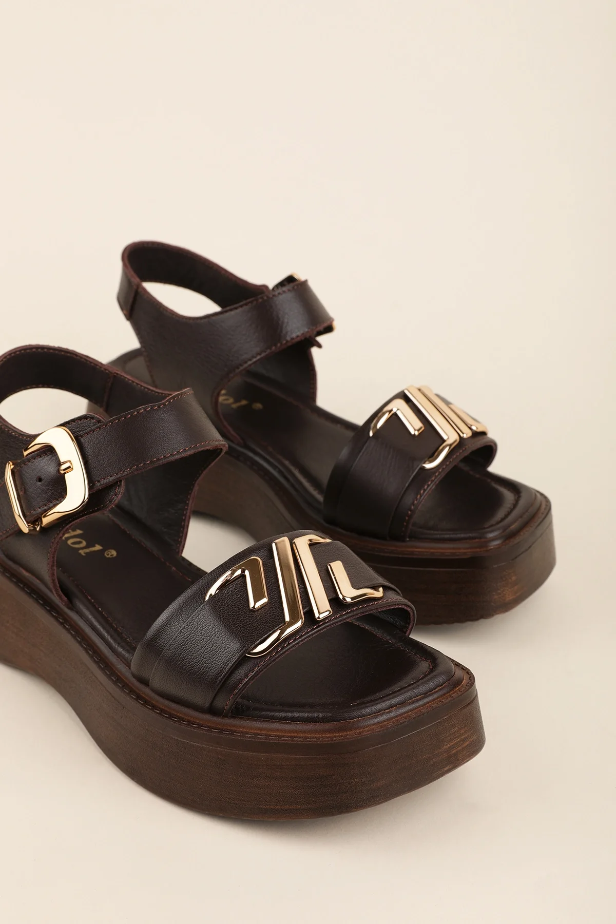 Gondol Hakiki Deri Platform Taban Sandalet pkr.2401 Kahverengi