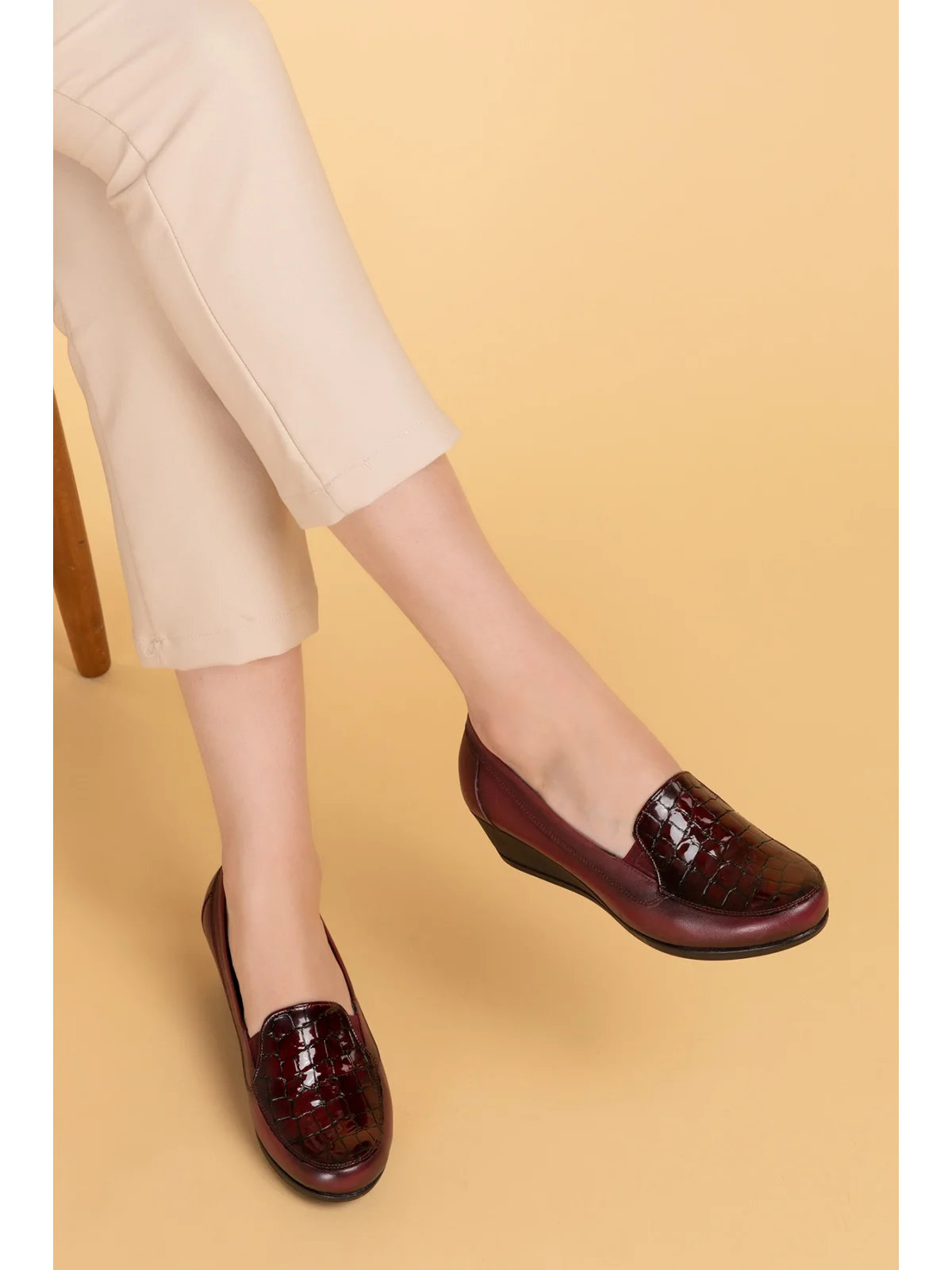 Gondol Hakiki Deri Ortopedik Taban Ayakkabı   vdt.2606 Bordo Croco