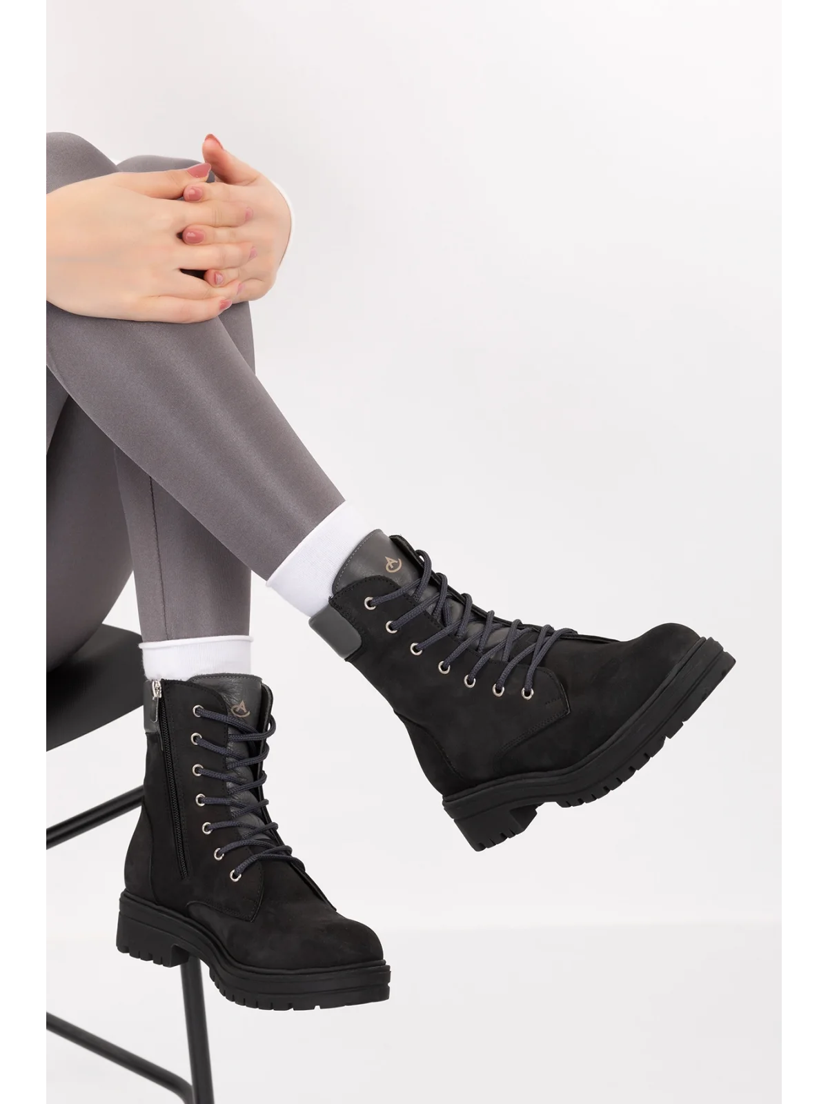 Gondol Hakiki Deri Nubuk Günlük Bot anl.2577 Siyah