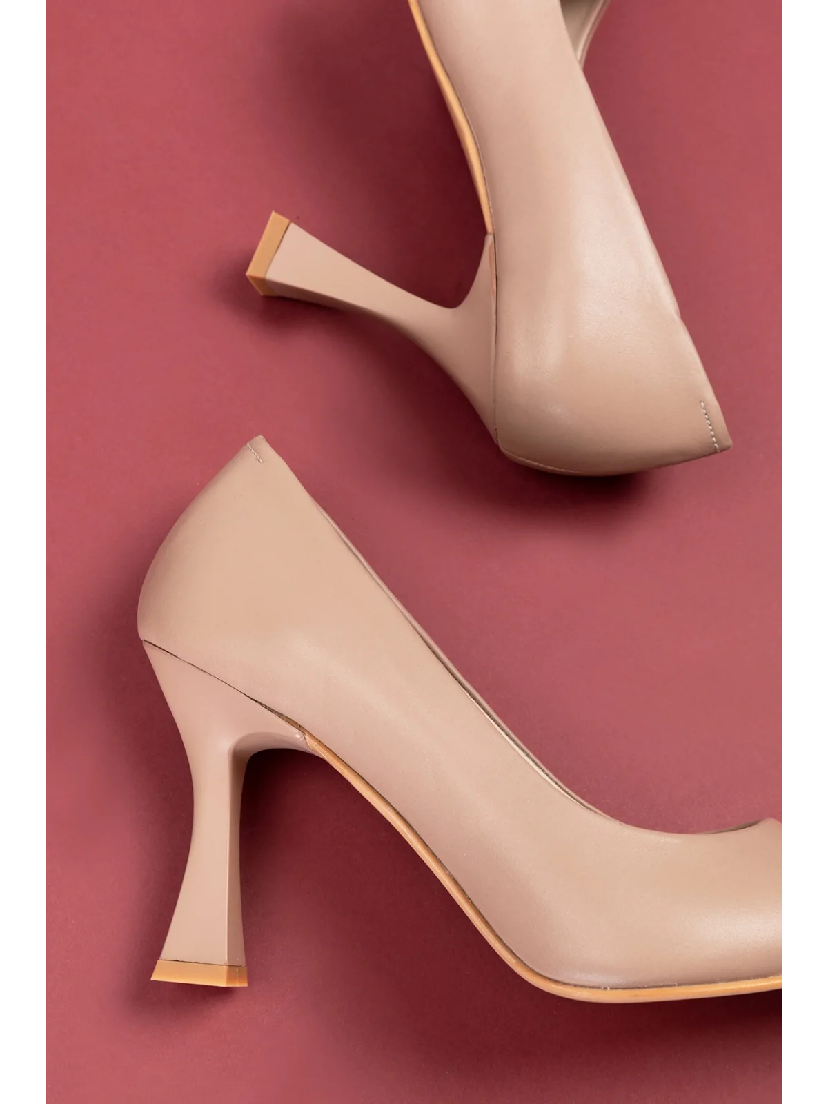 Gondol Kadın Hakiki Deri Stiletto Ayakkabı şhn.861 Vizon