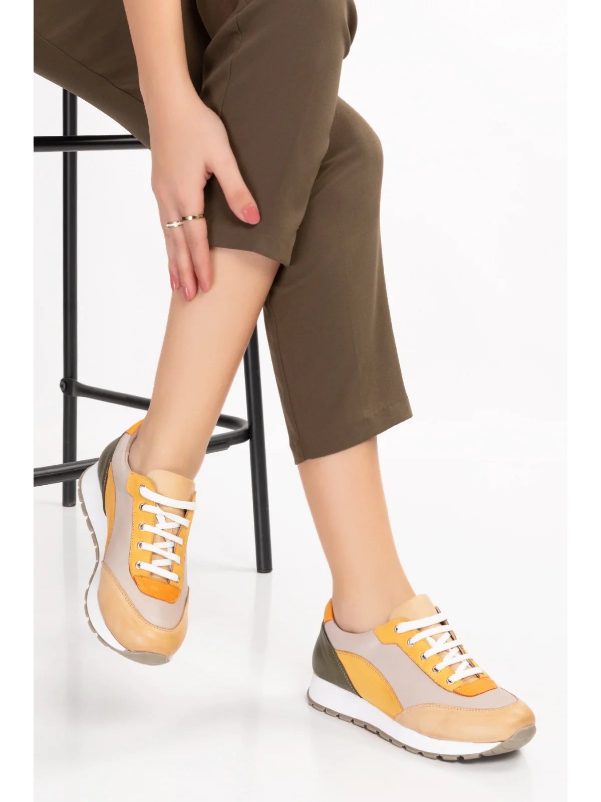 Gondol Içi Dışı Hakiki Deri Anatomik Taban Spor Ayakkabı GNDL.20571 Multi
