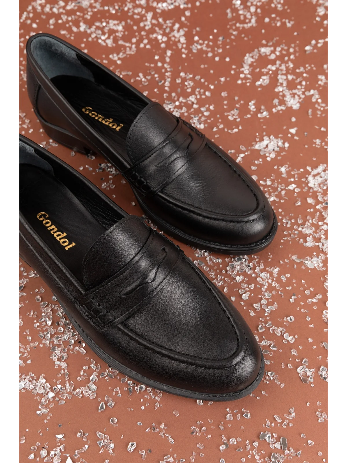 Gondol Hakiki Deri Kadın Klasik Loafer md.236 Siyah