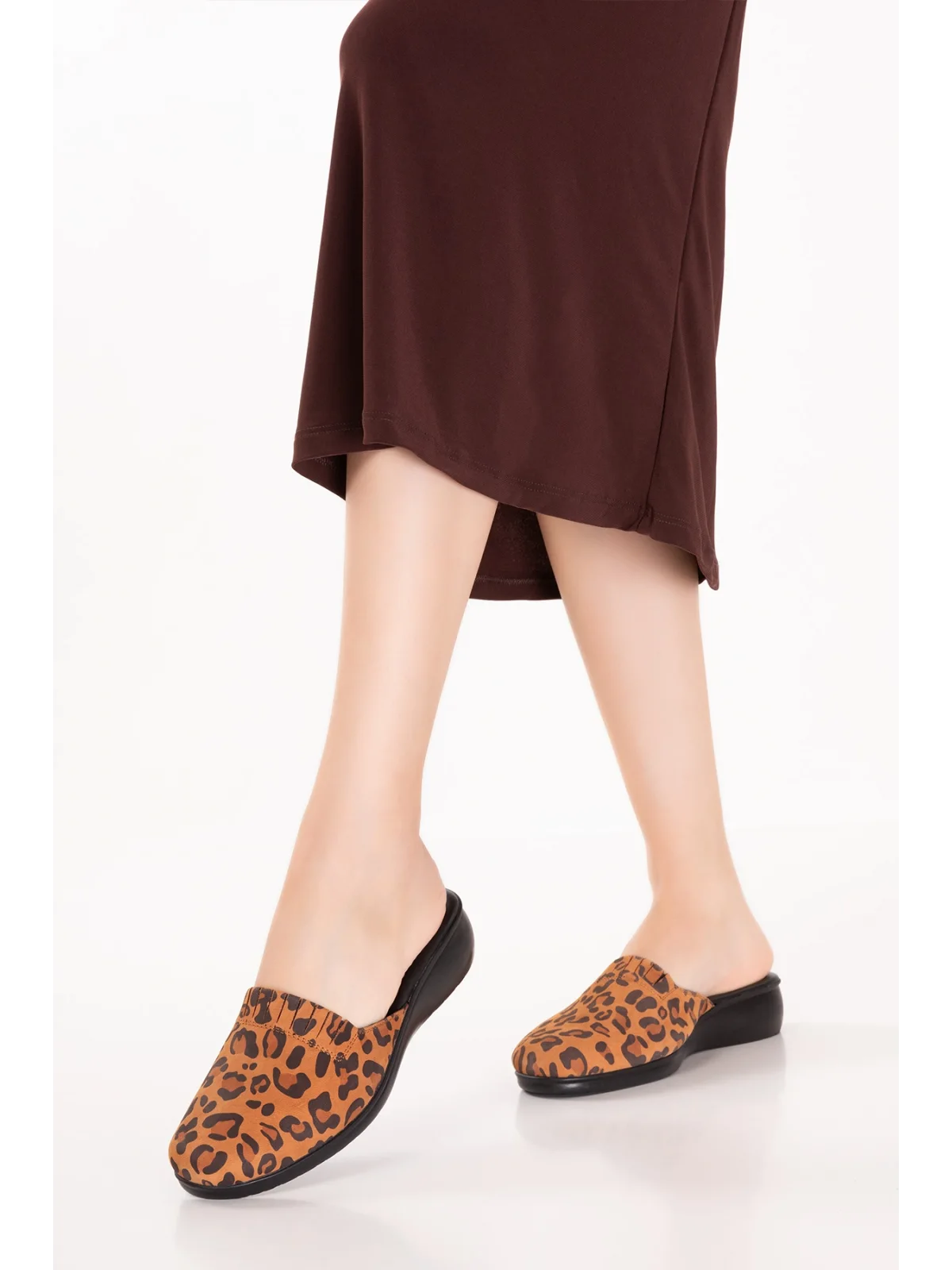 Gondol Kadın İçi Dışı Hakiki Deri Şık Ev Terliği Özl.960 Taba Leopar