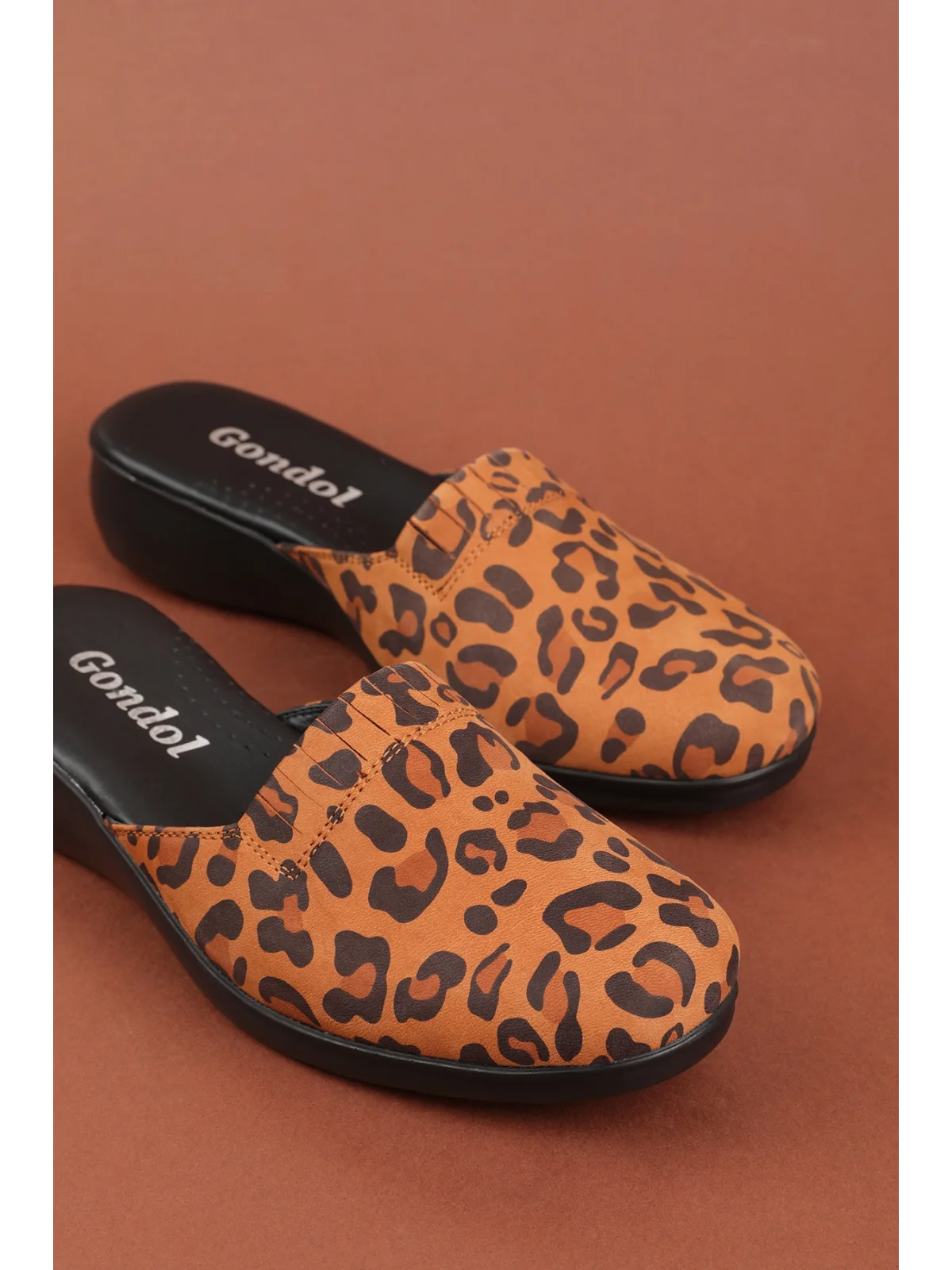 Gondol Kadın İçi Dışı Hakiki Deri Şık Ev Terliği Özl.960 Taba Leopar