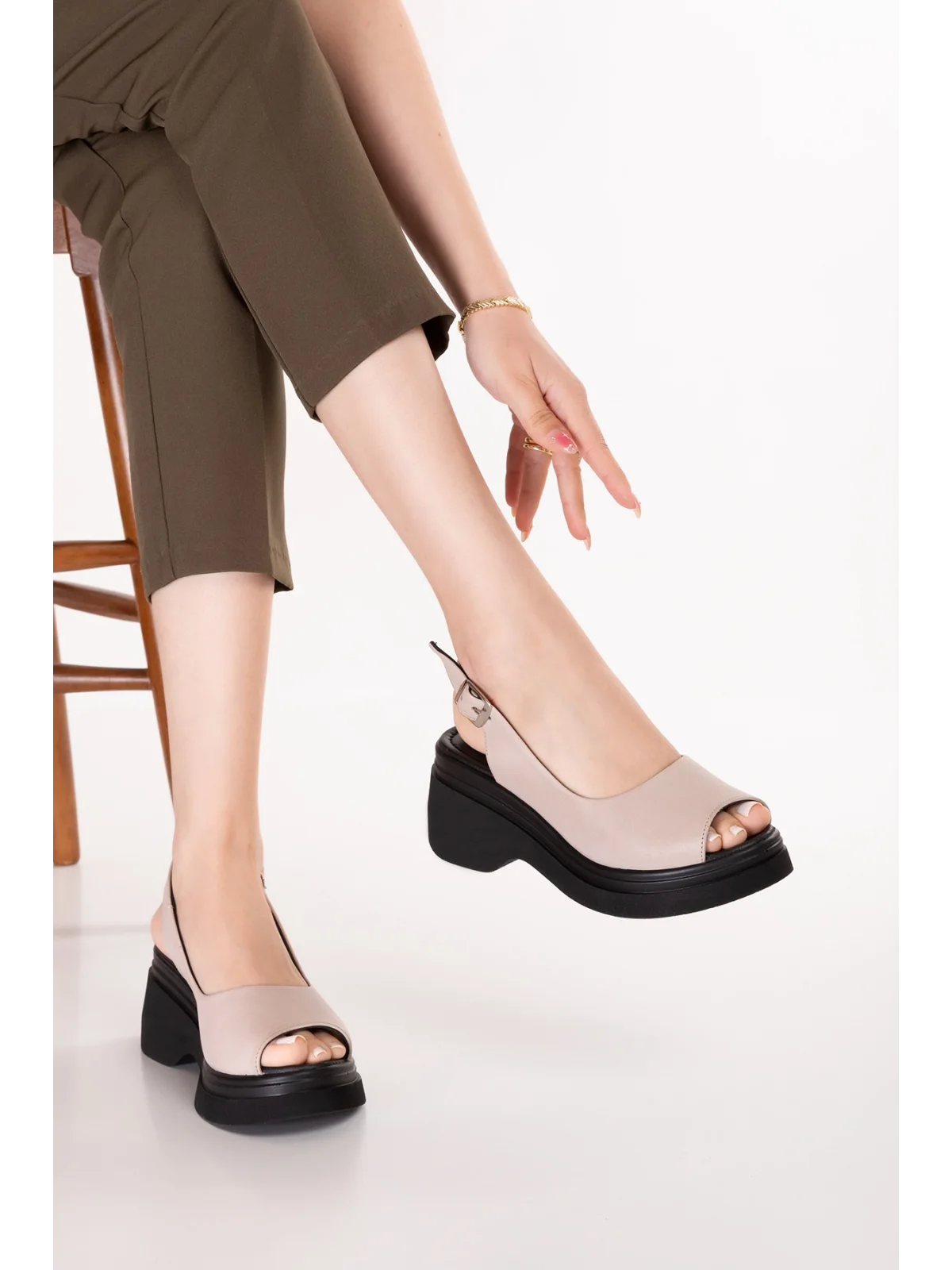 Gondol Hakiki Deri Platform Taban Sandalet pkr.64003 Buz Gri