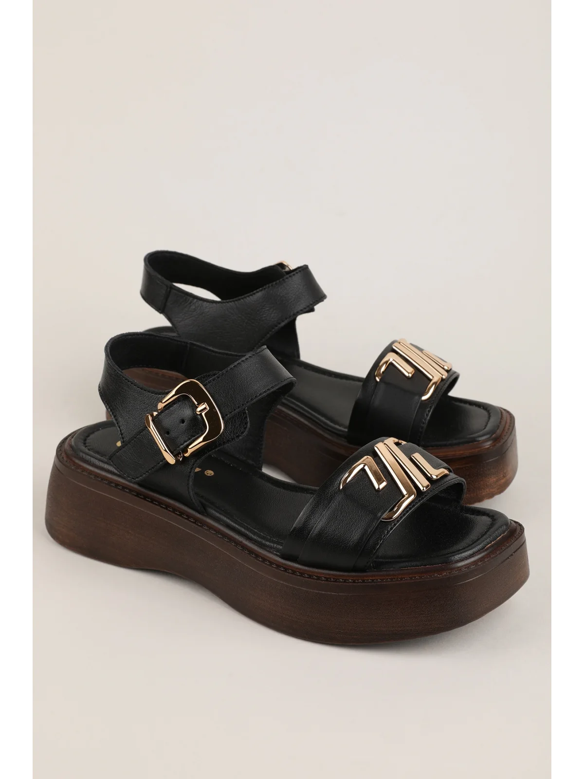Gondol Hakiki Deri Platform Taban Sandalet pkr.2401 Siyah