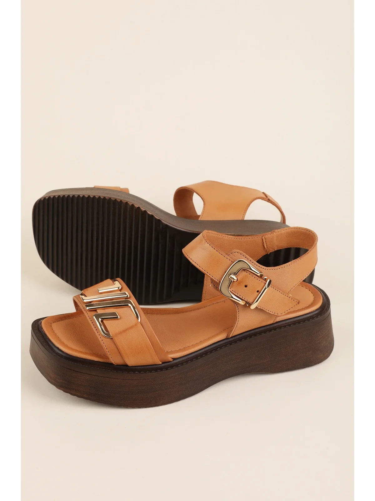 Gondol Hakiki Deri Platform Taban Sandalet pkr.2401 Taba