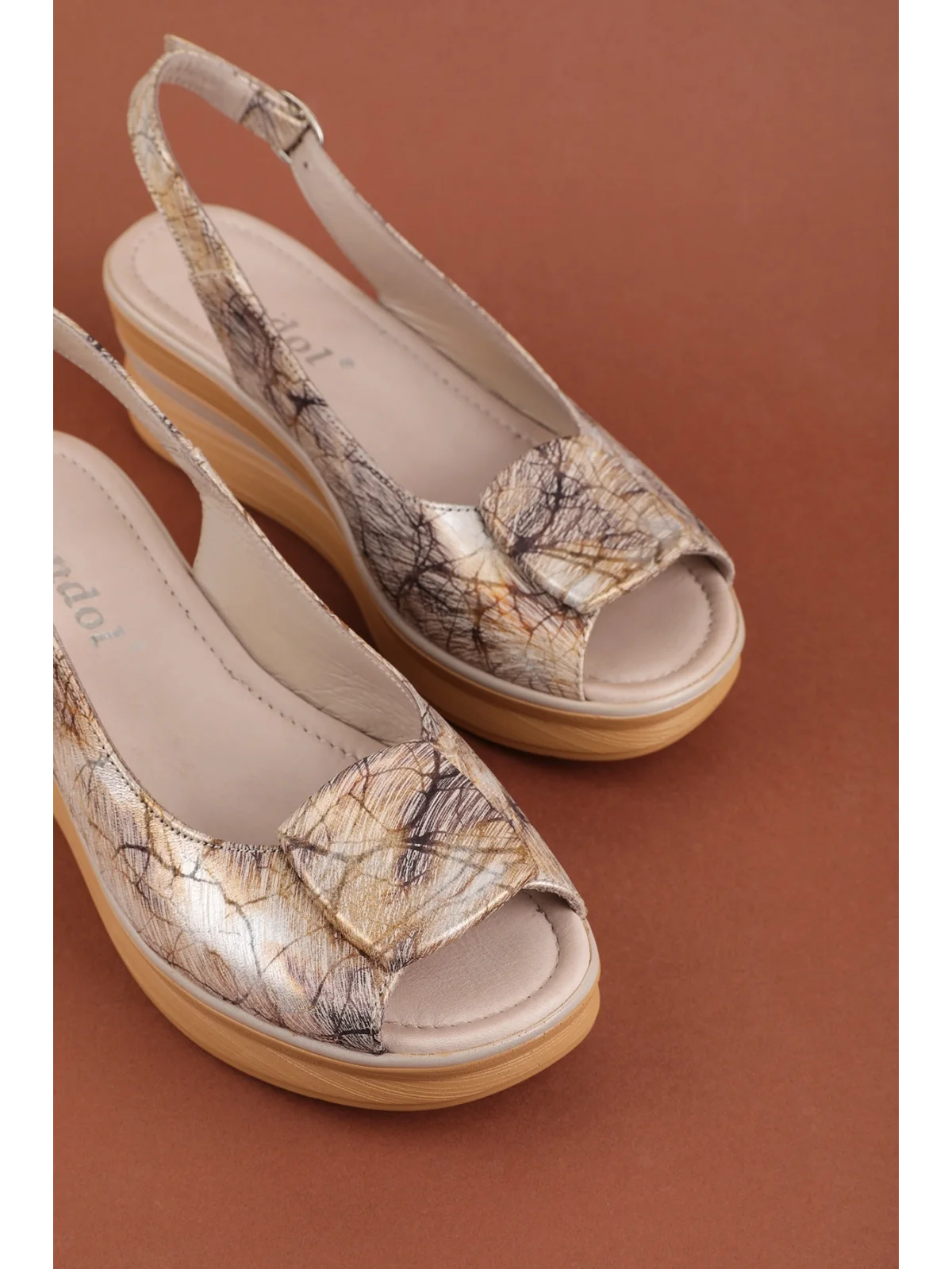 Gondol Hakiki Deri Platform Taban Sandalet pkr.1802 Vizon Desen