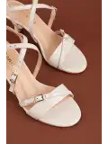 Gondol Kadın Hakiki Deri İnce Stiletto Topuklu Ayakkabı brgl.6129 Bej Rugan