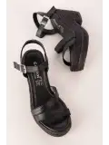 Gondol Kadın Hakiki Deri Dolgu Topuk Platform Sandalet ell.7027 Siyah