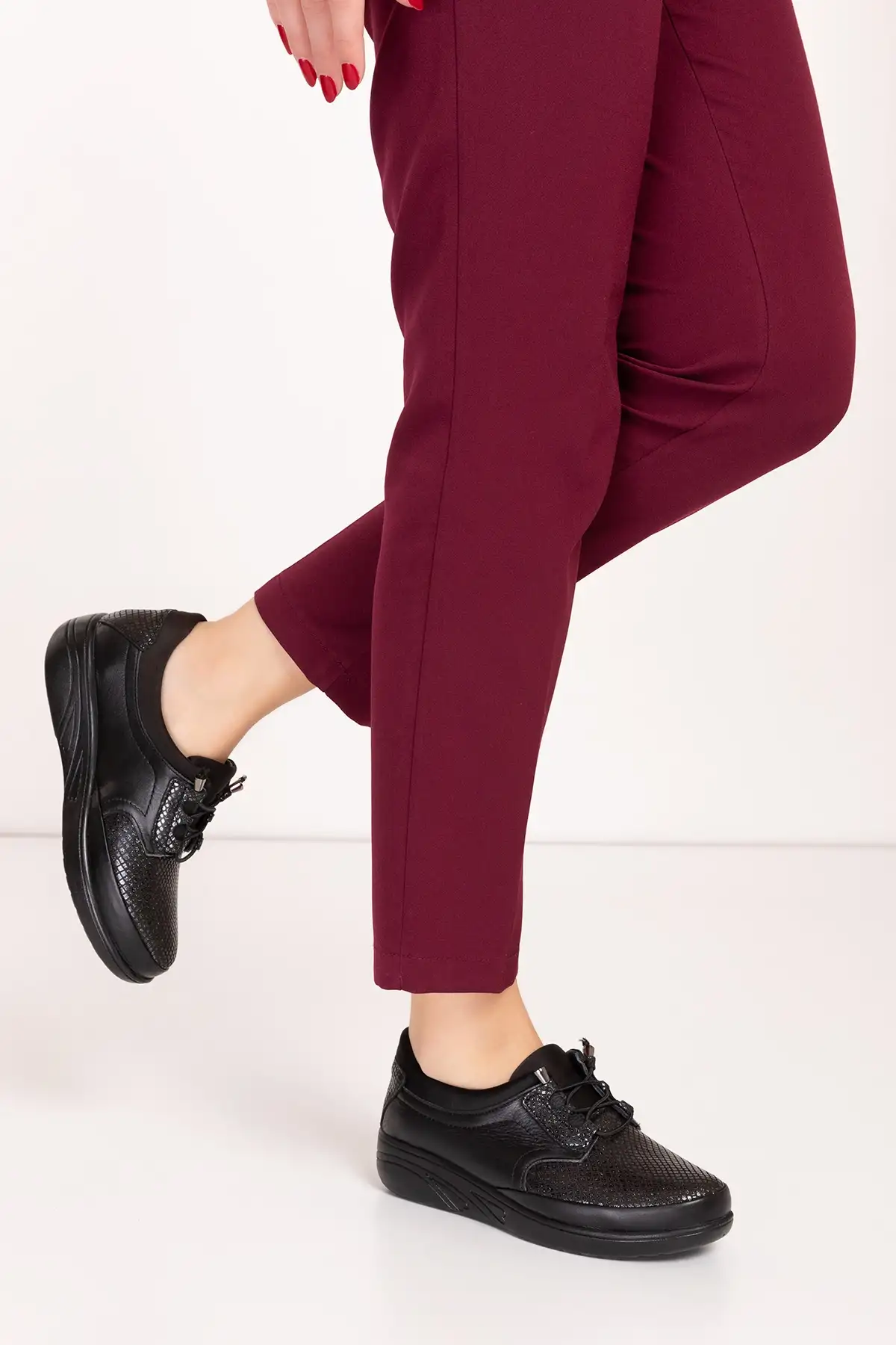 Gondol Comfort Bolle Ortopedik Deri Strech Ayakkabı at.4206 Siyah Yılan