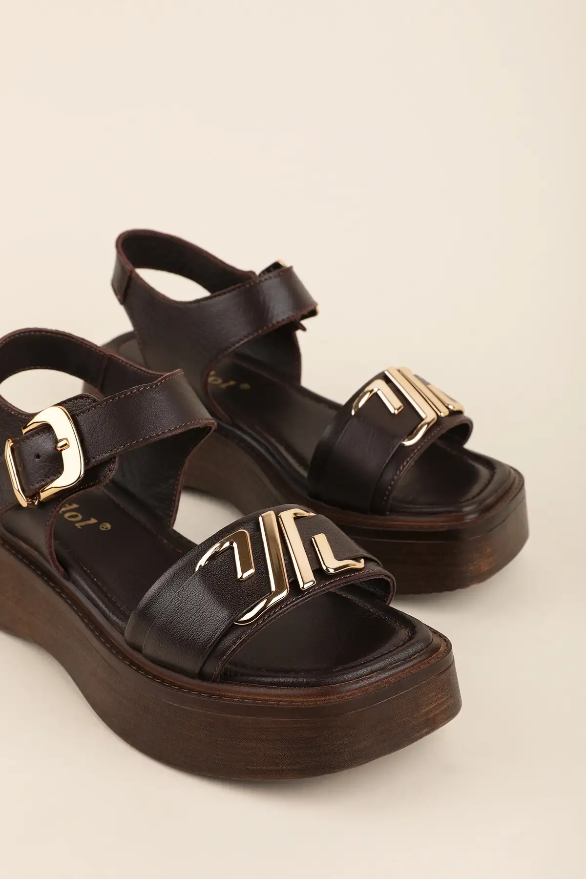 Gondol Hakiki Deri Platform Taban Sandalet pkr.2401 Kahverengi