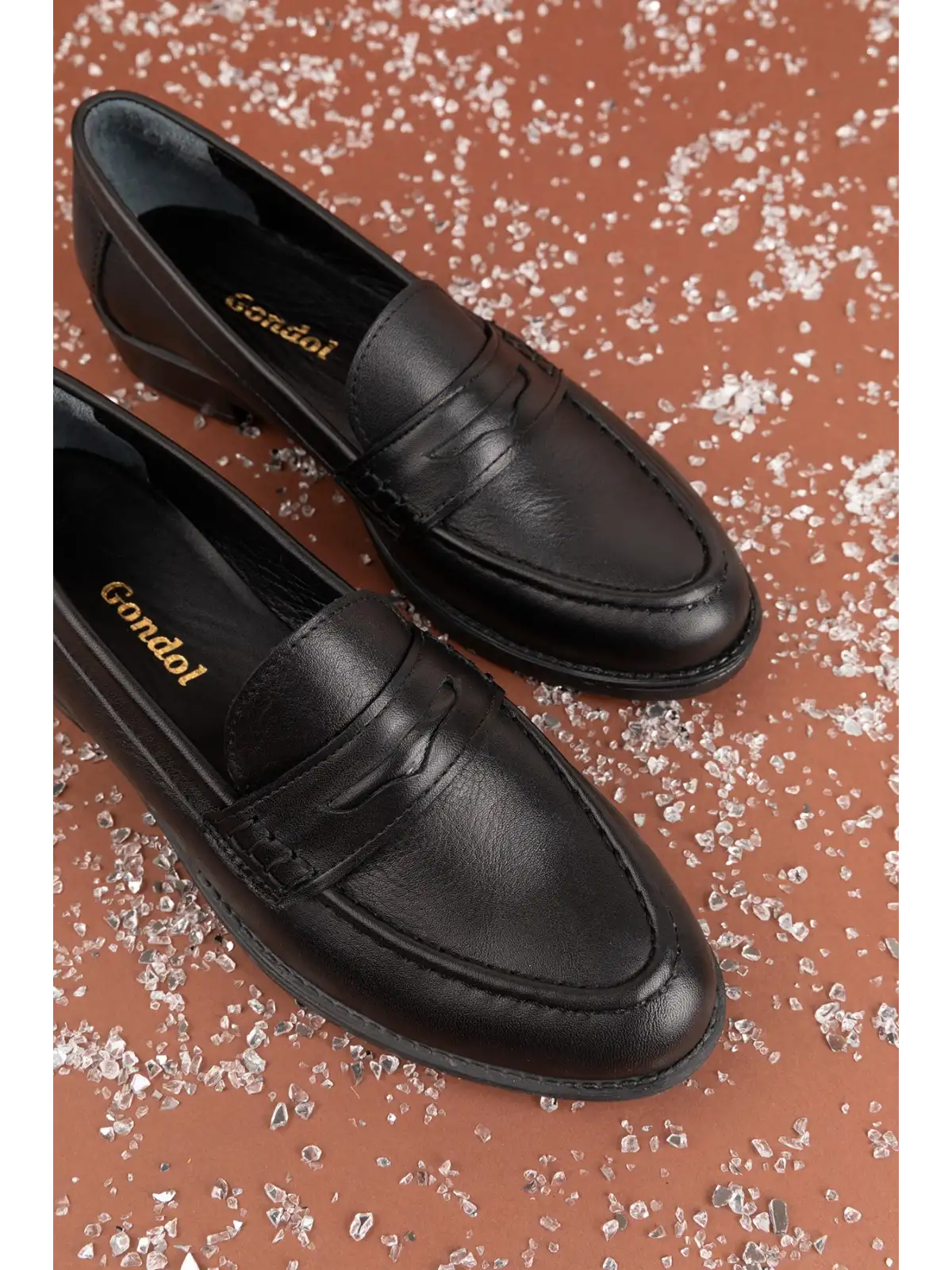 Gondol Hakiki Deri Kadın Klasik Loafer md.236 Siyah