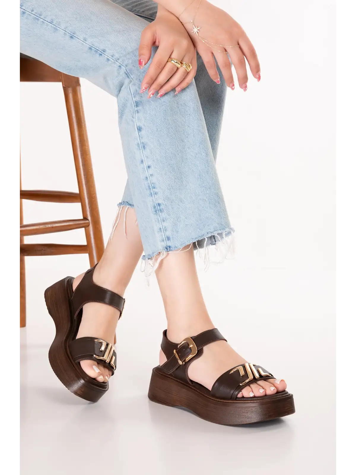 Gondol Hakiki Deri Platform Taban Sandalet pkr.2401 Kahverengi