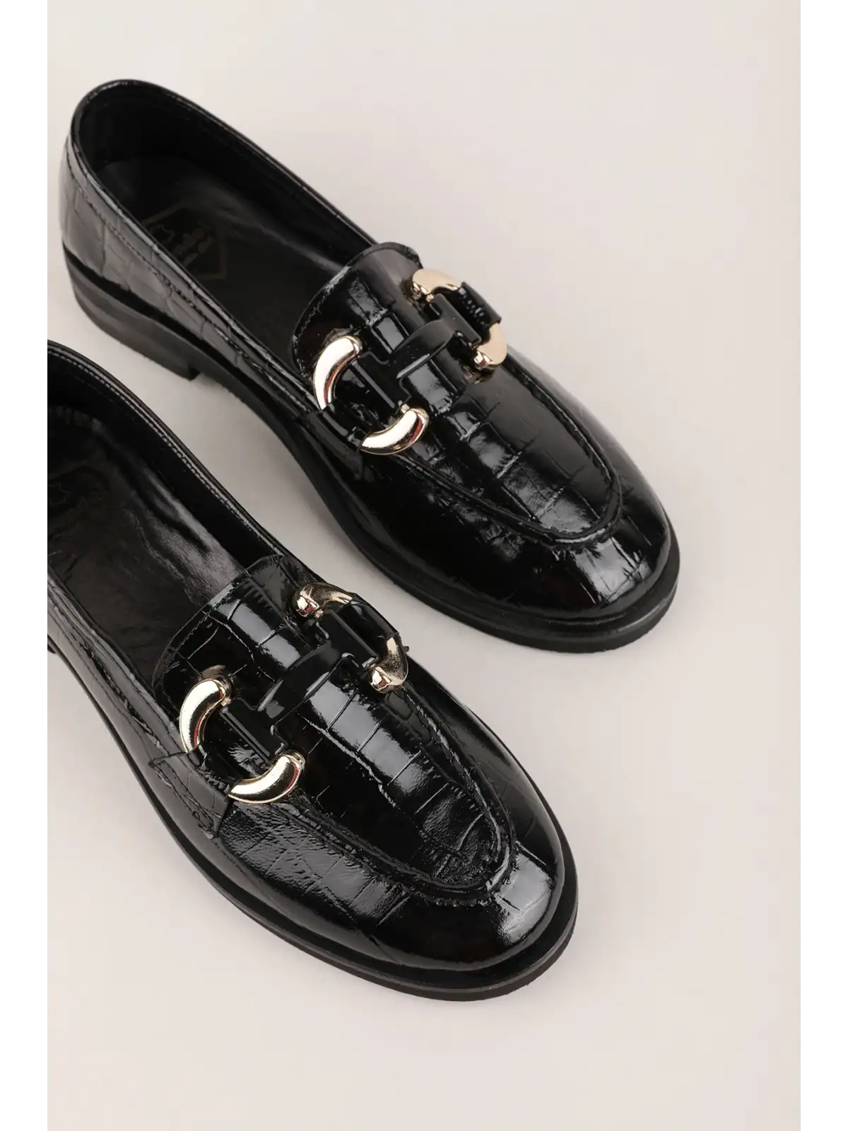 Gondol Kadın Hakiki Deri Tokalı Loafer Ayakkabı crm.181 Siyah Croco