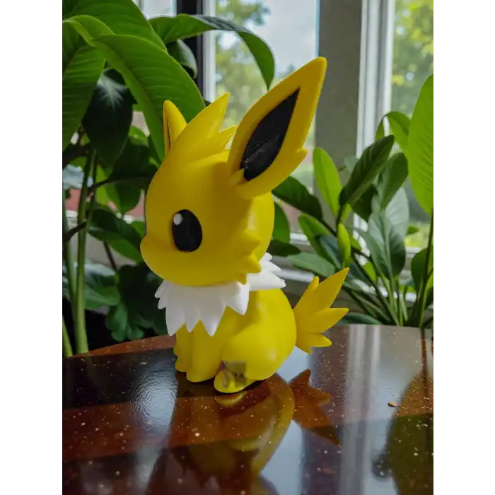 Jolteon Pokémon Figürü