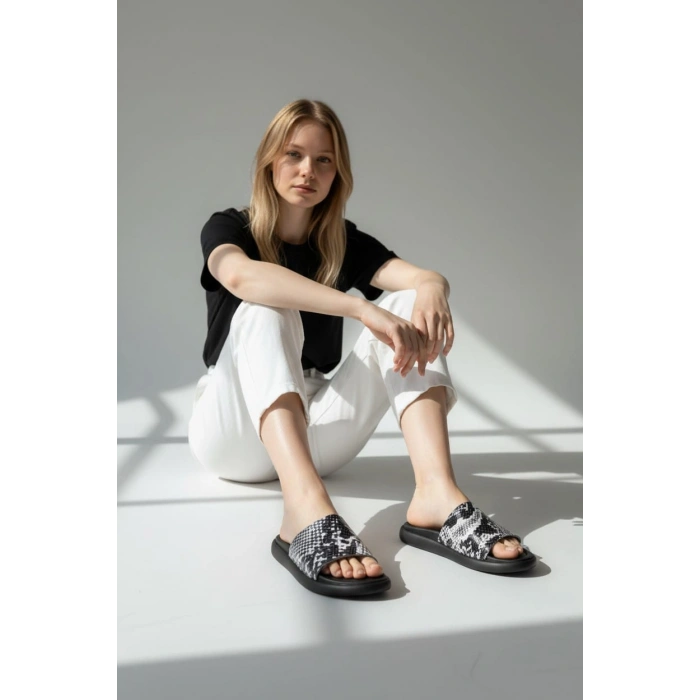 EFW %100 Hakiki Yılan Derisi Siyah Kadın Terlik