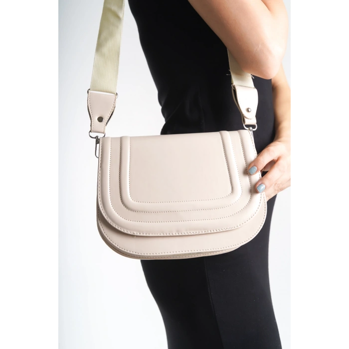 Belinda Kapaklı Yuvarlak Kadın Üç Gözlü Bej Çapraz Çantası