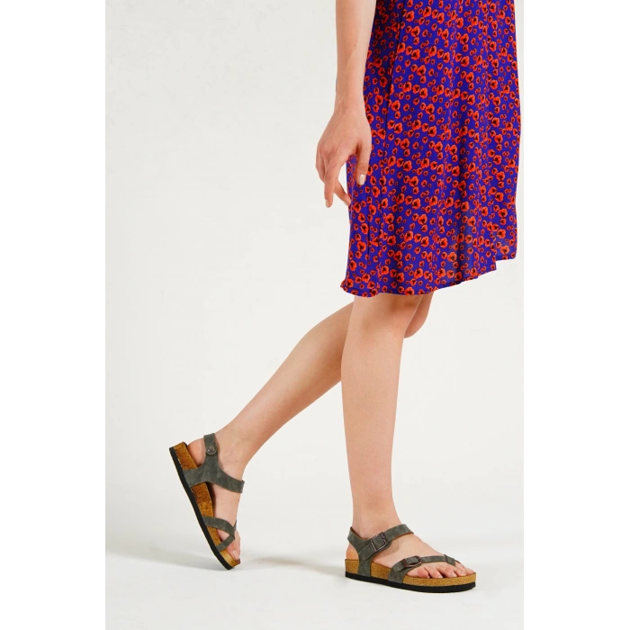 BRENDİ TEK PARMAK HAKİ SÜET SANDALET