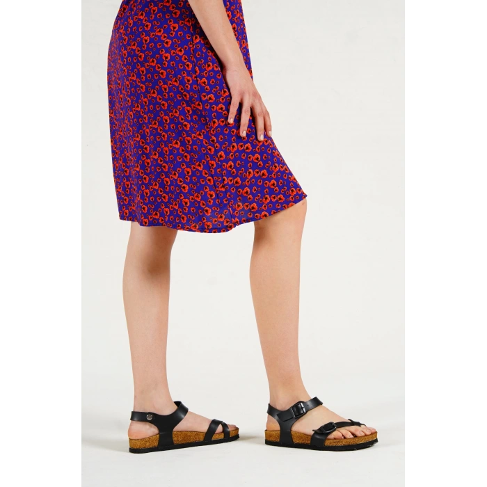 BRENDİ TEK PARMAK SİYAH SANDALET