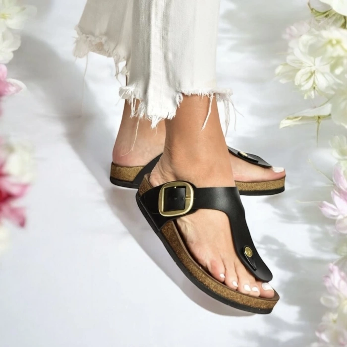 Gema Kadın Parmak Arası Siyah Terlik Yeni Sezon