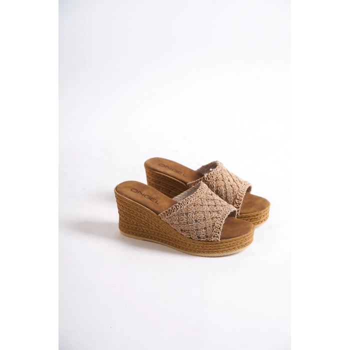 İmelda Kadın Hasır Nakış Vizon Topuklu Terlik