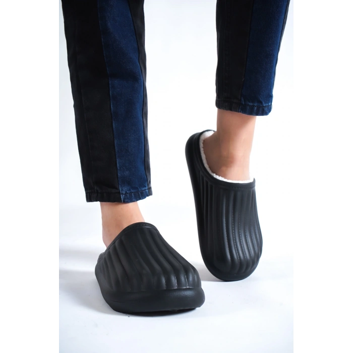 Inverna Faylon Taban Içi Tüylü Kadın Siyah Ev Terliği