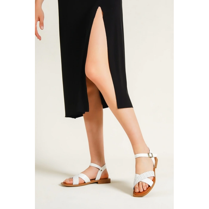ISABELLA ÇAPRAZ BEYAZ KADIN SANDALET