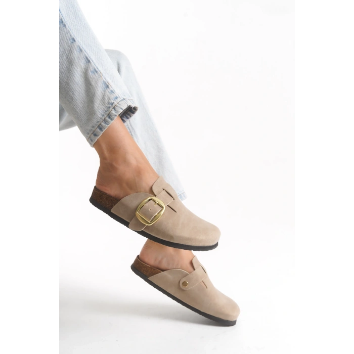 Kadın Mantar Taban Kışlık Önü Kapalı Sabo Günlük Rahat Bej Ev Terliği 1 Beden Büyük Tercih Ediniz.