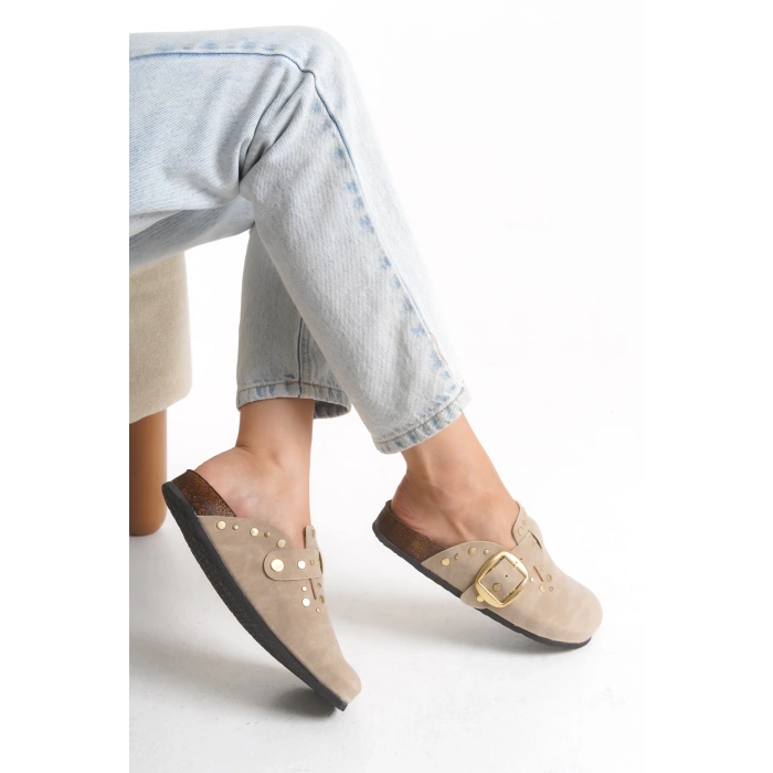 Kadın Mantar Taban Kışlık Önü Kapalı Sabo Günlük Rahat Bej Troklu Ev Terliği 1 Beden Büyük Tercih Ediniz.