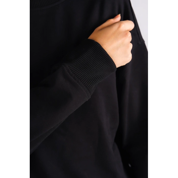 Siyah Bisiklet Yaka Basic Yumuşak Dokulu Salaş Sweatshirt