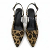 Leopar Desenli Sivri Burun Bilek Kemerli Kadın Topuklu Ayakkabı