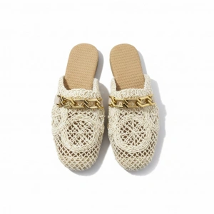 Örme Zincir Toka Detaylı Bej Kadın Terlik