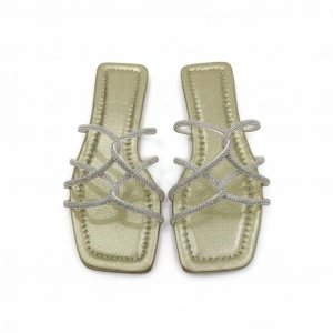 Örümcek Taşlı Gold Kadın Terlik