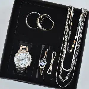 Silver Kolye Küpe Bileklik Saat Seti 3666