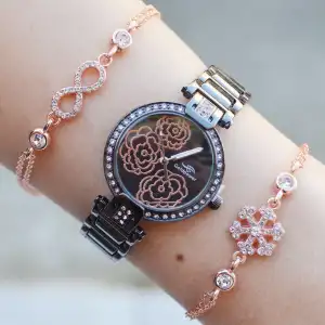 Siyah Metal Kordon Kadın Saat Kombini 2803