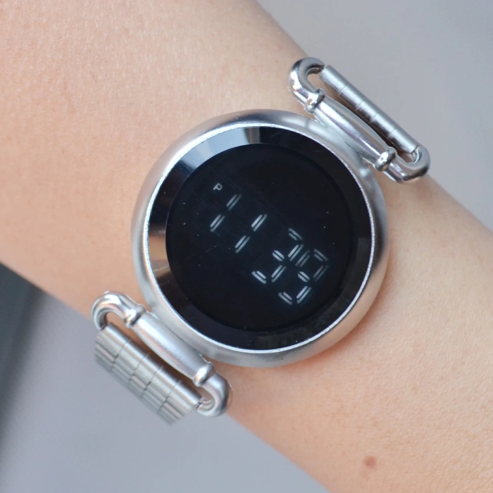 Silver Metal Kordon Dijital Erkek Saati 3510