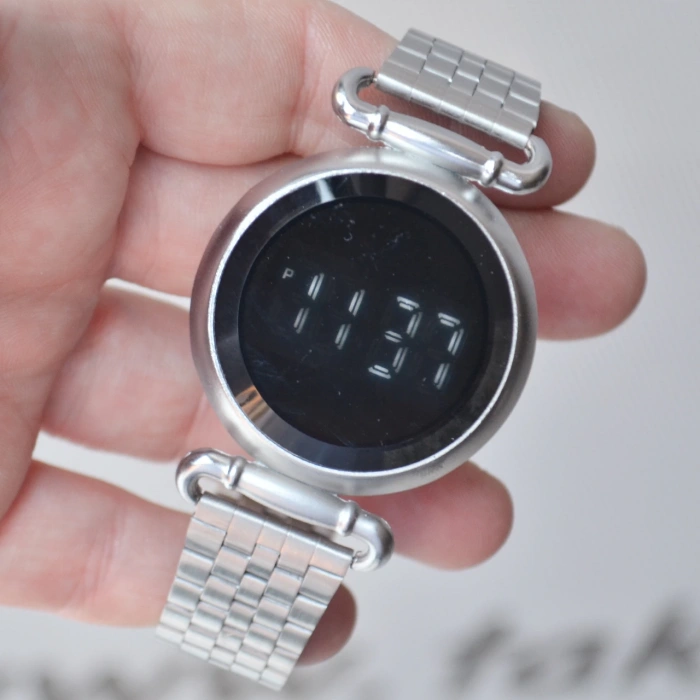 Silver Metal Kordon Dijital Erkek Saati 3510