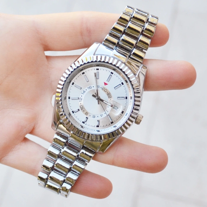 Silver Metal Kordon Erkek Saati 3724