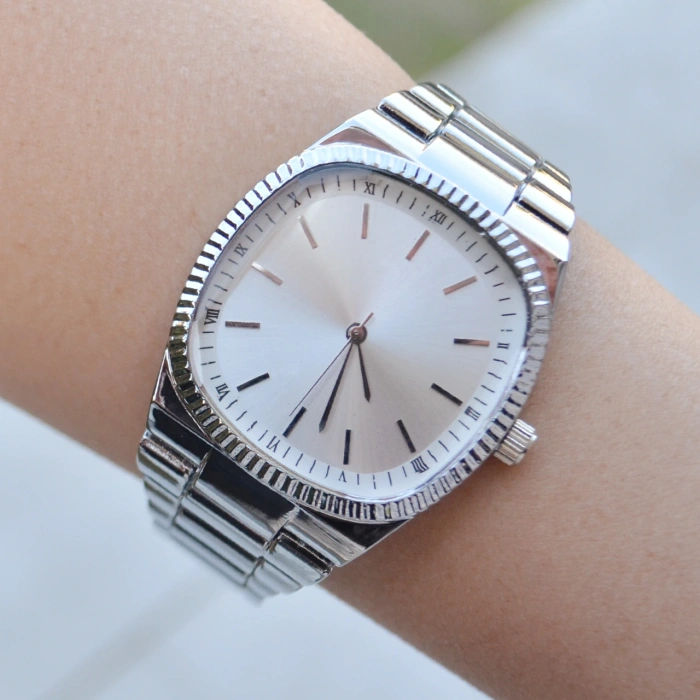 Silver Metal Kordon Erkek Saati 3725