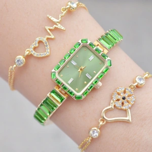 Gold Taşlı Metal Kordon Kadın Saat Kombini 3588