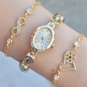 Gold Taşlı Metal Kordon Kadın Saat Kombini 3615